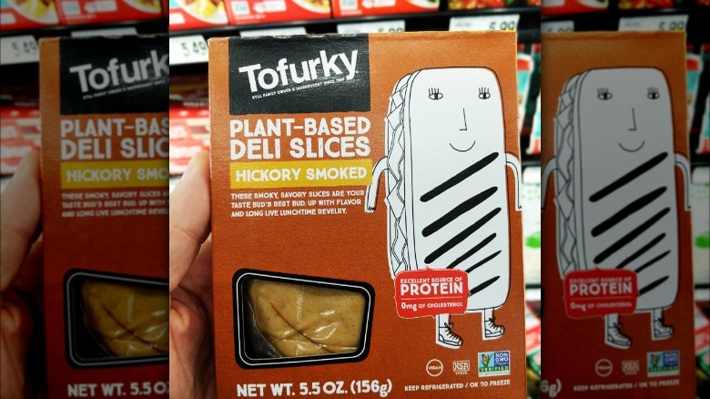 Tofurky deli slices in store