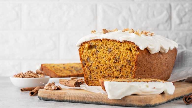 Carrot cake with white frosting