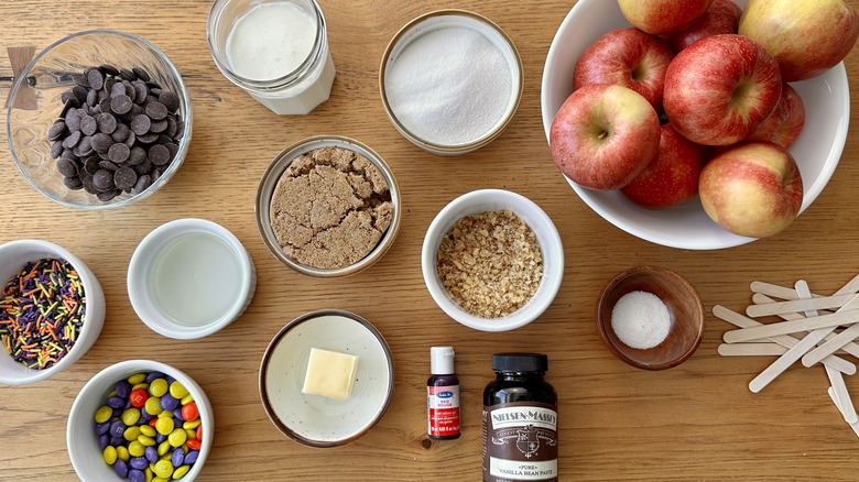 Ingredients for candy apples