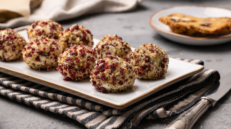 festive goat cheese balls 