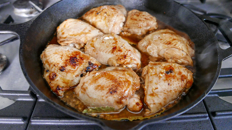 chicken in skillet 