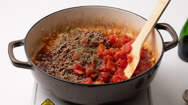 minced beef ingredients in pan