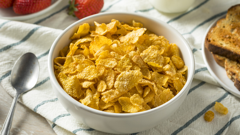 Bowl of generic corn cereal 