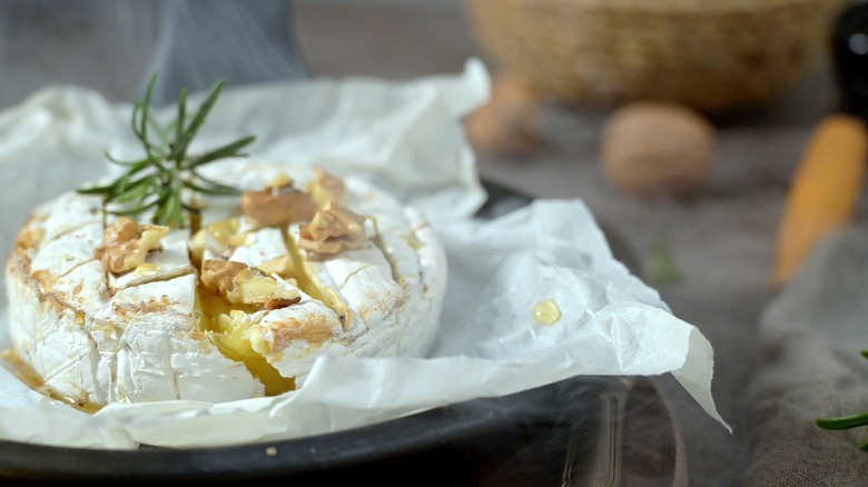 Baked brie with herbs