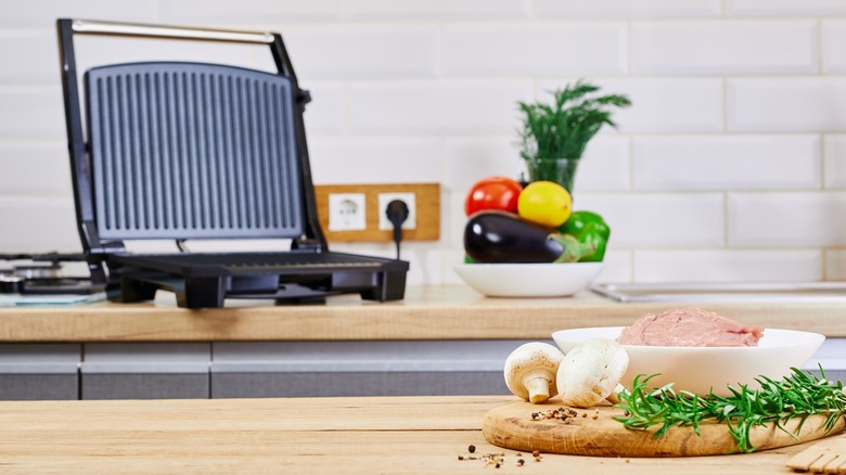 Panini press and chicken