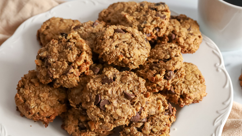 a plate of PB and Banana Oatmeal Breakfast Cookies