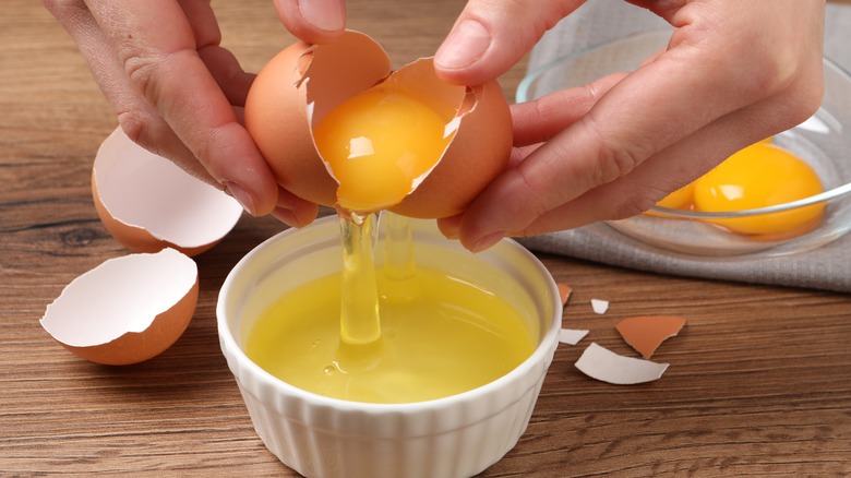 Separating egg yolk from white
