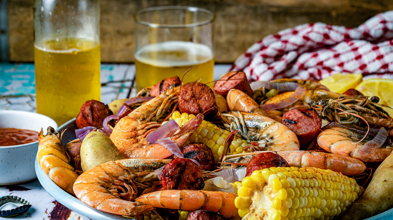 shrimp boil with beer