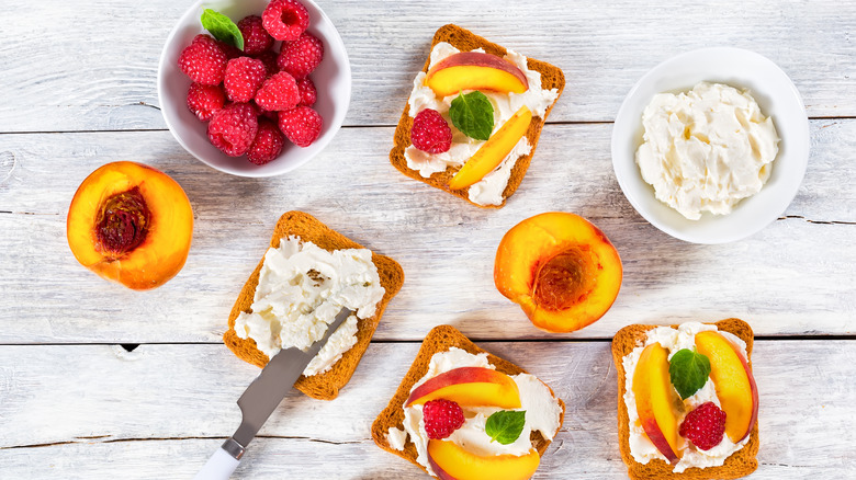 Mascarpone toast with berries and peaches