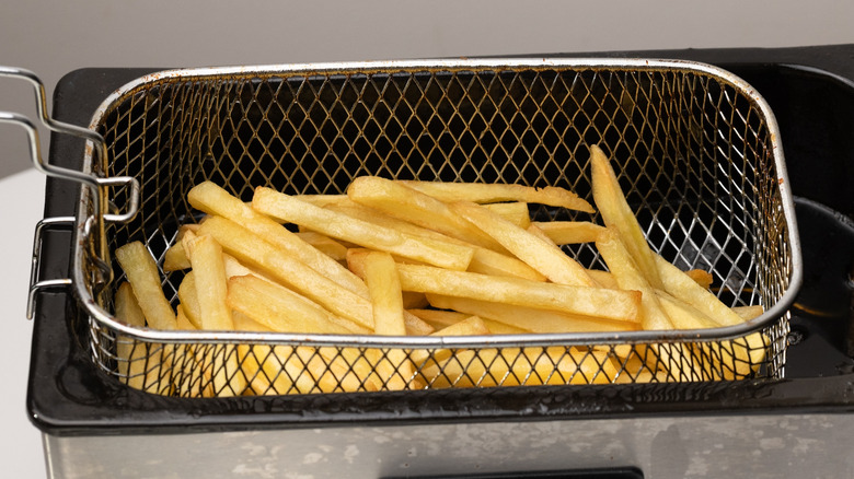 fries in deep fat fryer