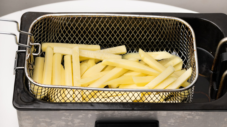 fries in deep fat fryer