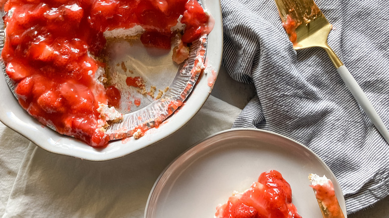 strawberry pie in tin