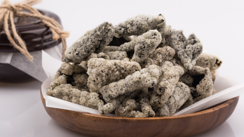 Fried nori crisps