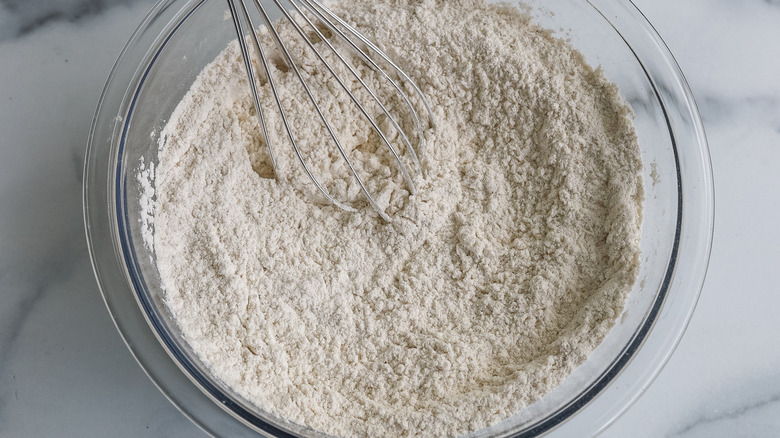 flour in clear bowl