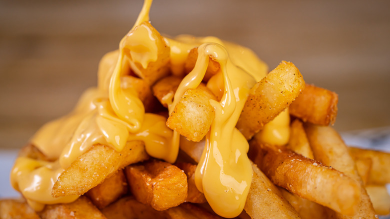 Cheese poured over french fries