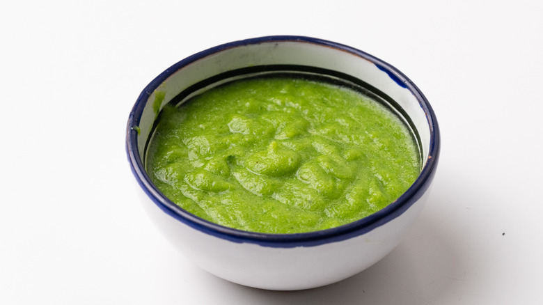 Asparagus and basil purée 