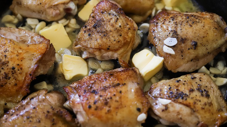 garlic and butter in skillet 