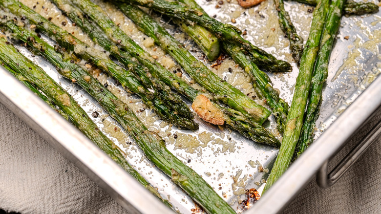 Garlic parmesan roasted asparagus