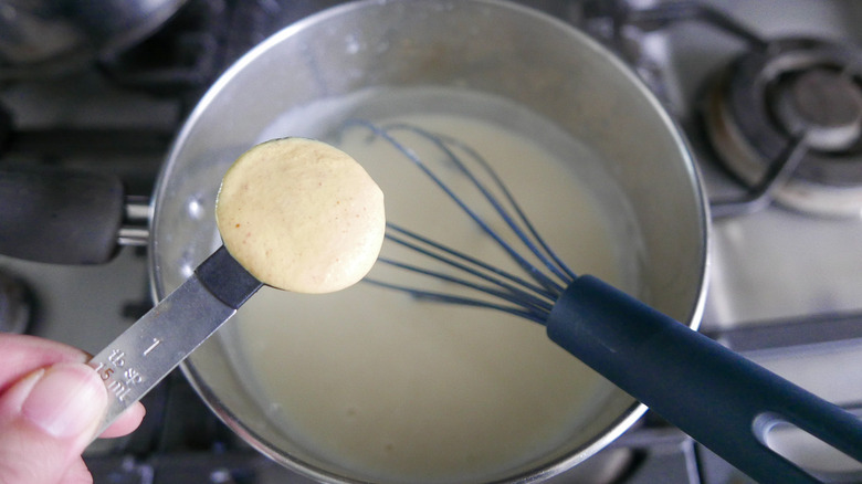 roux in a pan 