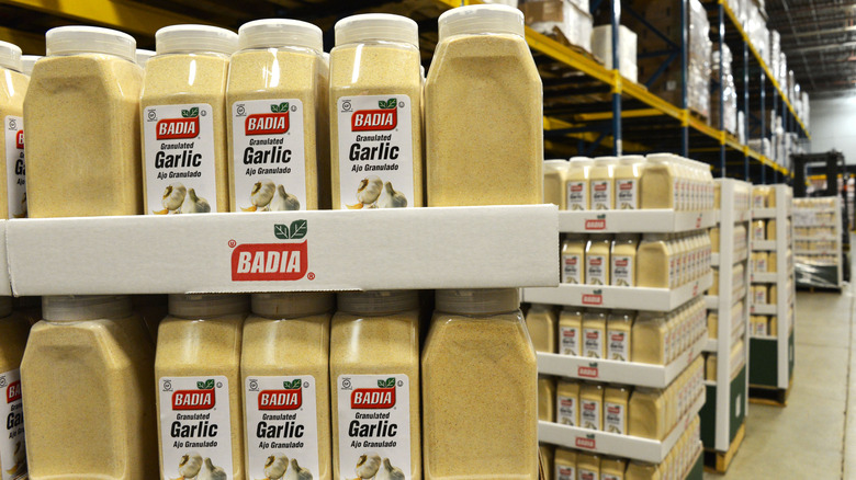 garlic powder on pallets in warehouse