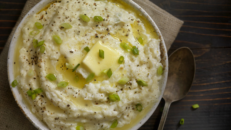 Mashed potatoes in a bowl