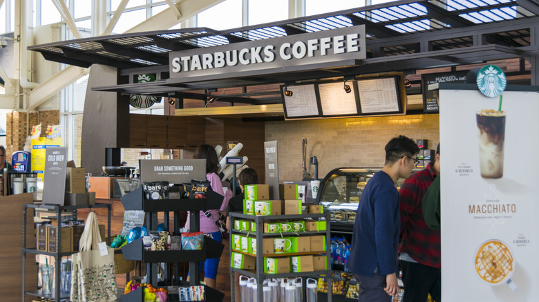 airport Starbucks kiosk