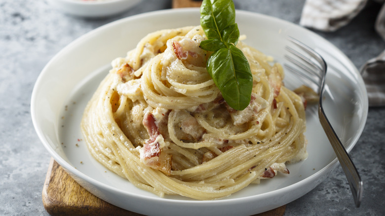 pasta carbonara on a plate