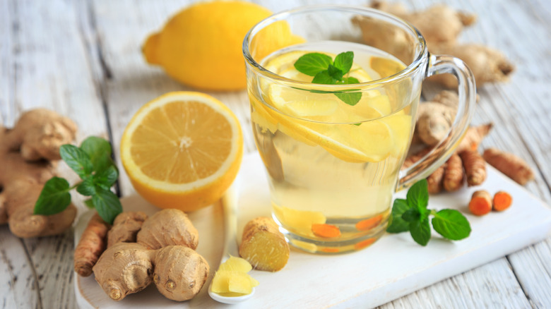 Ginger tea lemon cutting board 