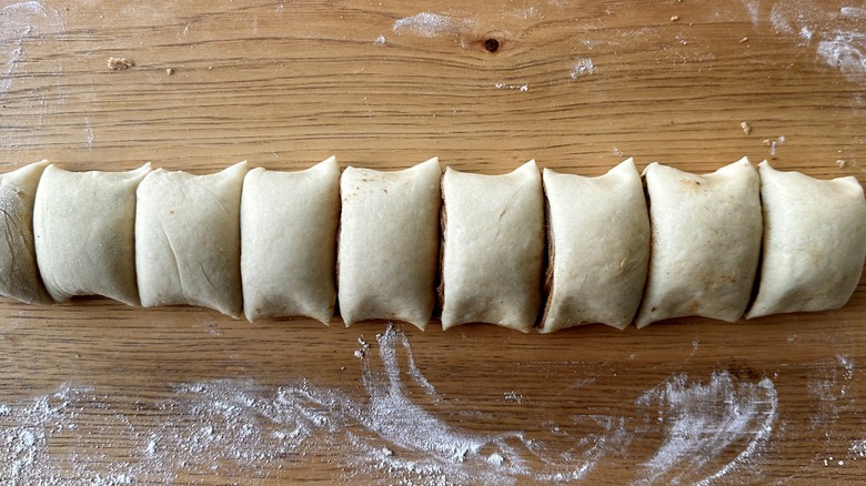 dough tube sliced in buns