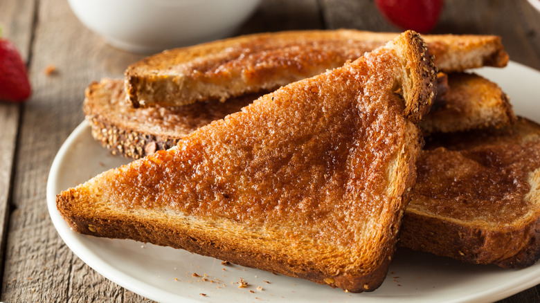 Cinnamon toast on a plate