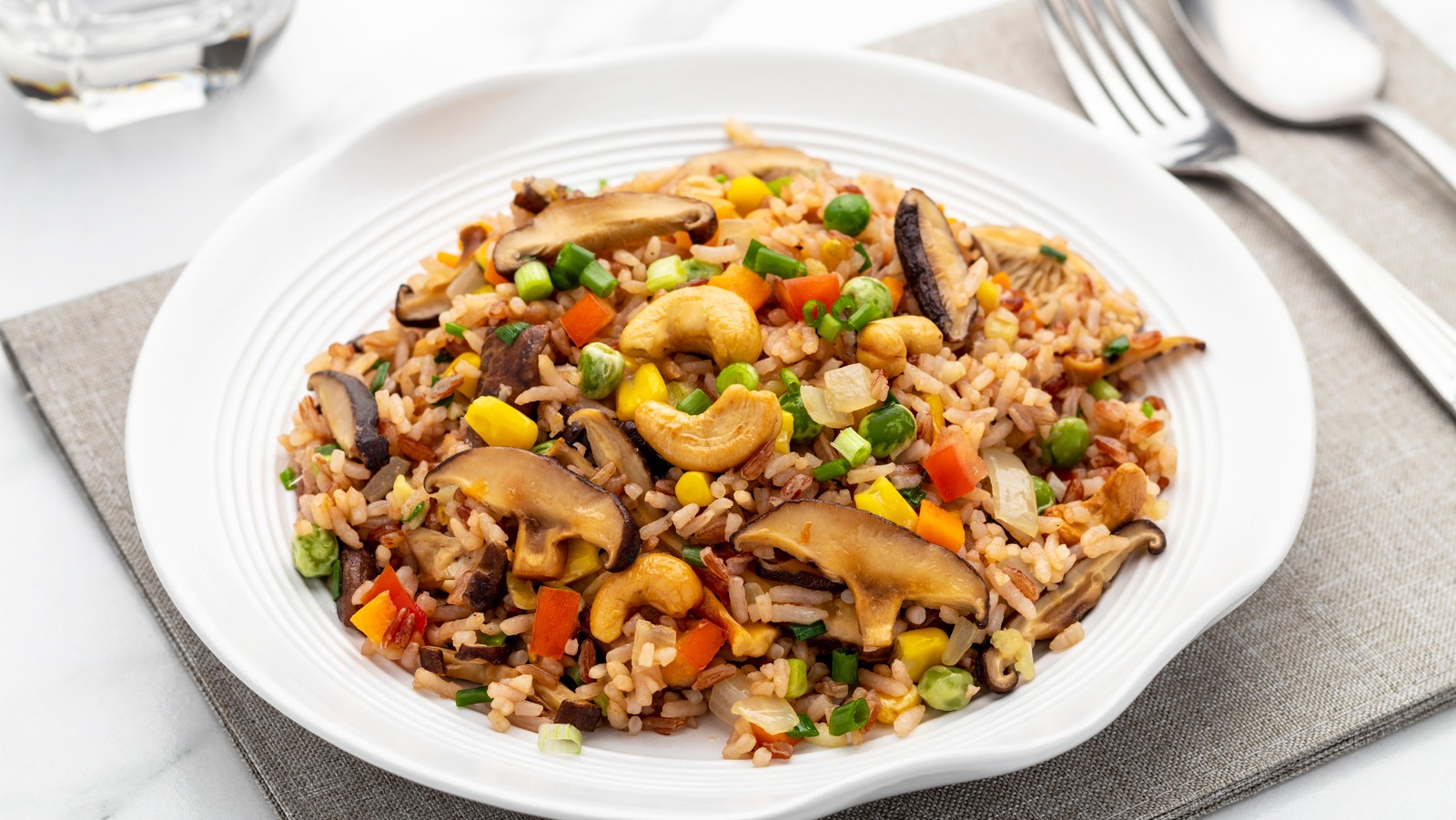 Give Fried Rice Dishes A Kick With Trader Joe's Thai Lime & Chili Cashews