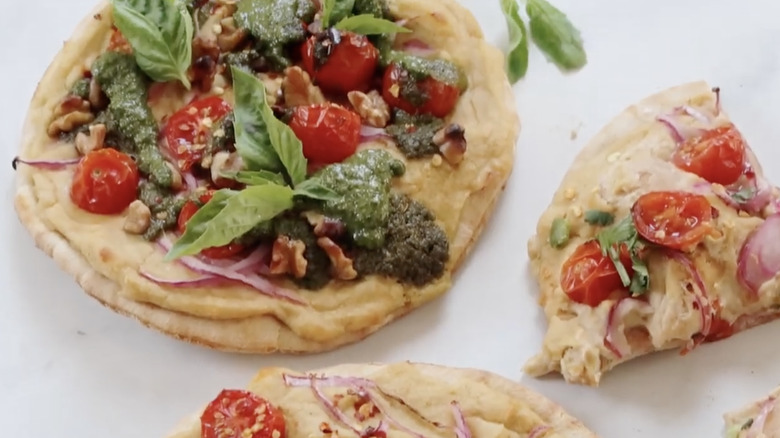 pizza with hummus