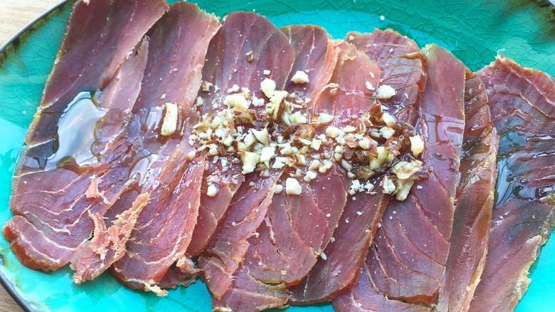 sliced cured tuna