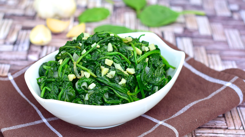 Sauteed spinach with garlic