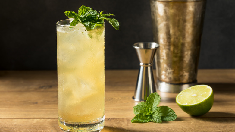 Beer mojito with lime and mint