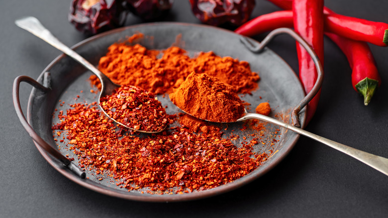 Dried red pepper and paprika