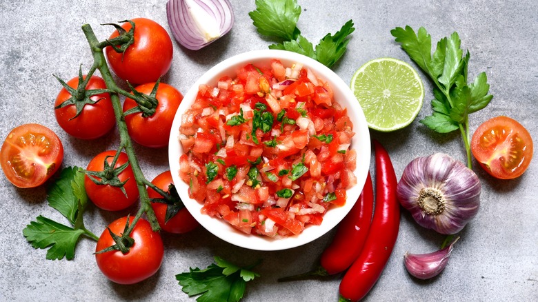 Pico de gallo with ingredients