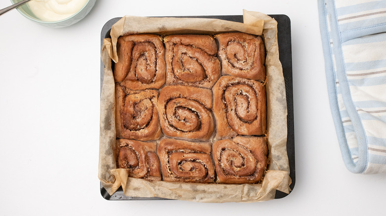 baked gluten-free cinnamon buns