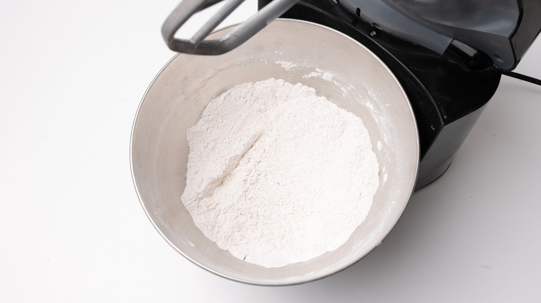 assembling gluten-free flour mixture