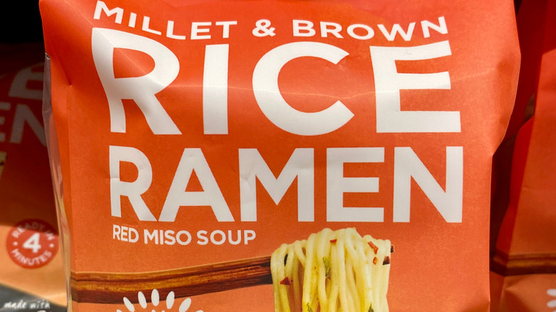 Millet and brown rice ramen