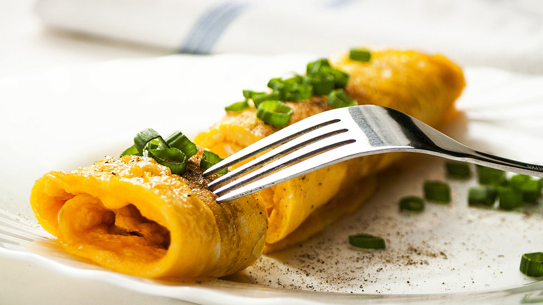 French omelet with scallions