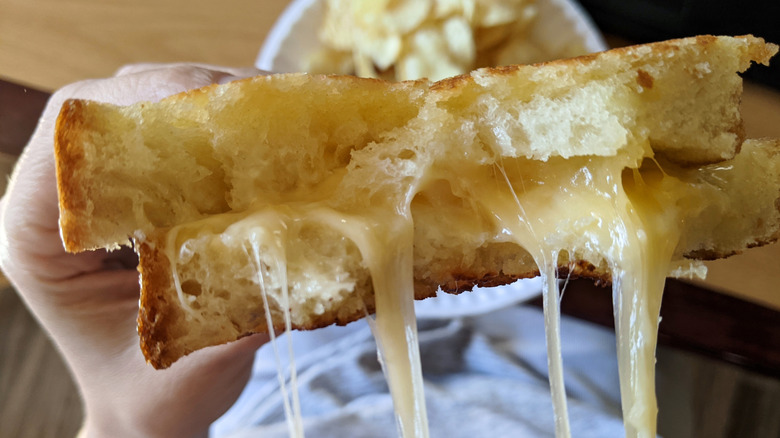 grilled cheese with gooey cheese pull