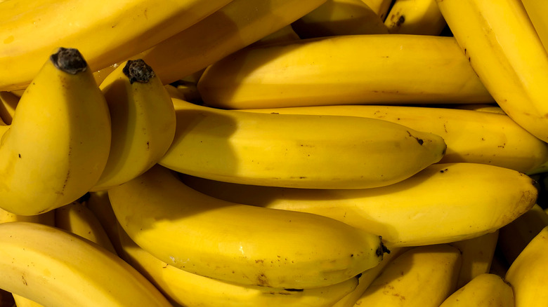 Pile of ripe bananas