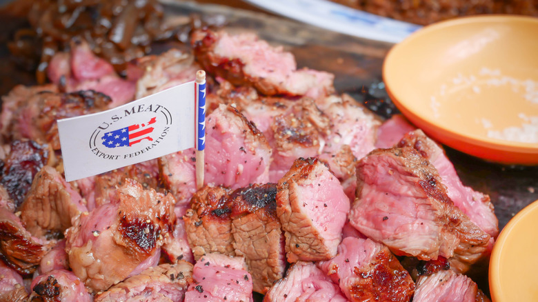 cooked meat with 'US Meat Export Federation' flag