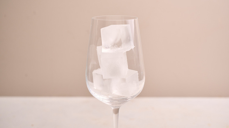 ice cubes in glass