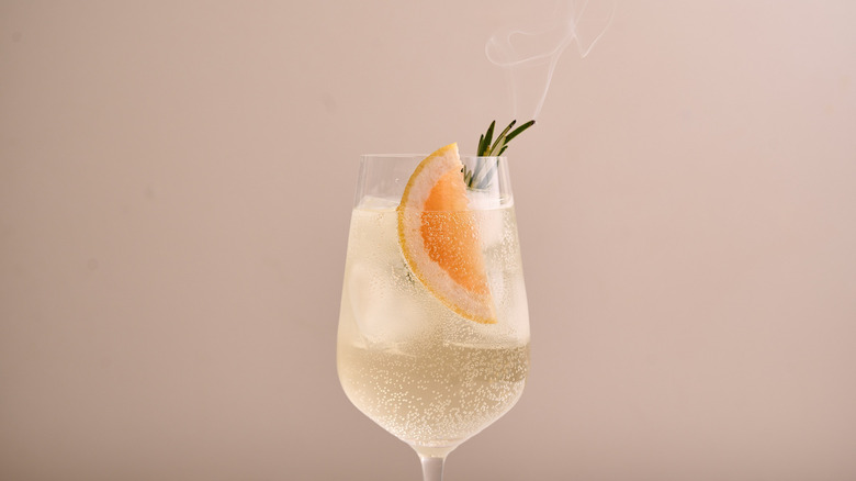 white wine spritzer in glass