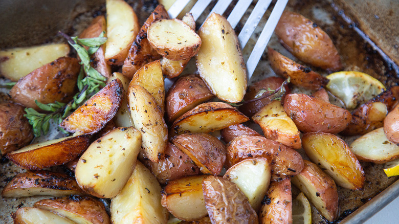 crispy roasted Greek lemon potatoes