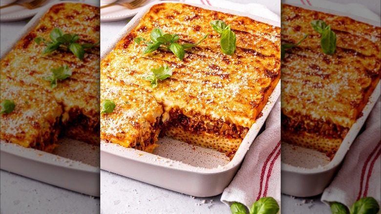 A pan of pastitsio