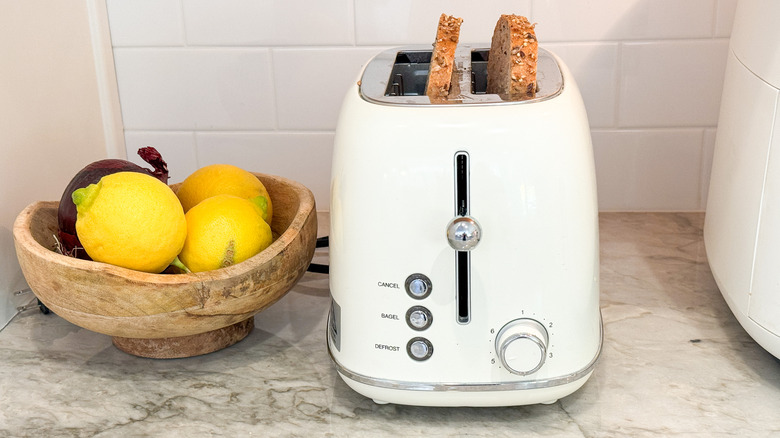 bread in toaster