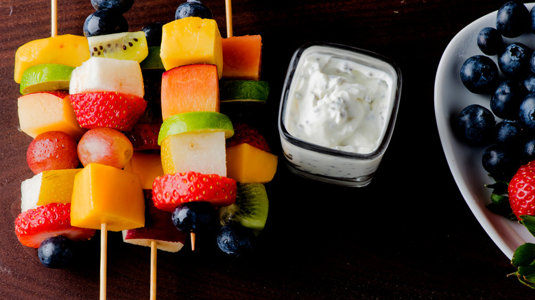 Fruit kabobs with yogurt